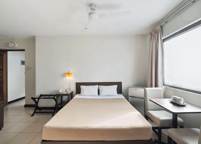 Hotel Governor Forbes 2*